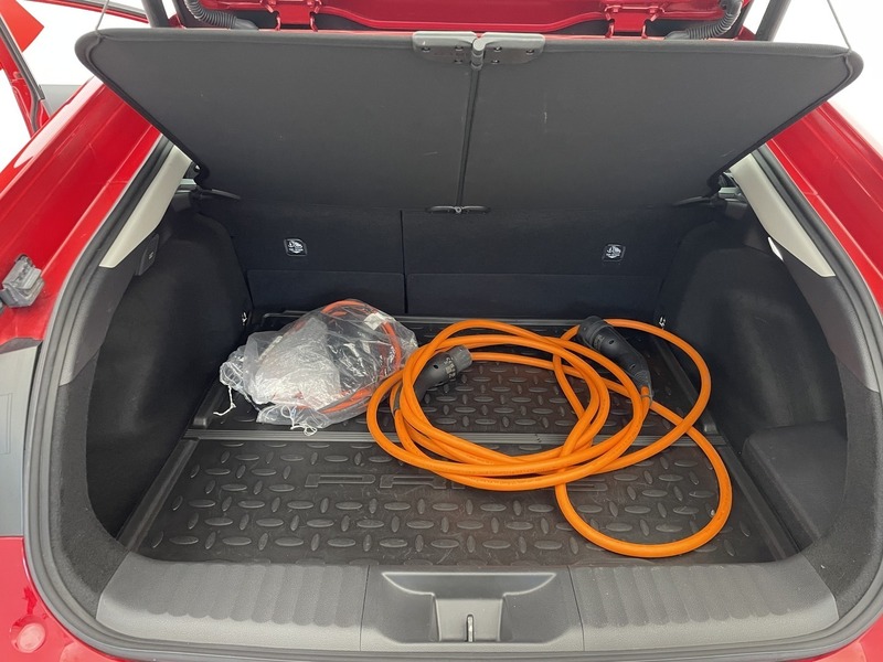 Toyota Prius Plug-in vaihtoauto