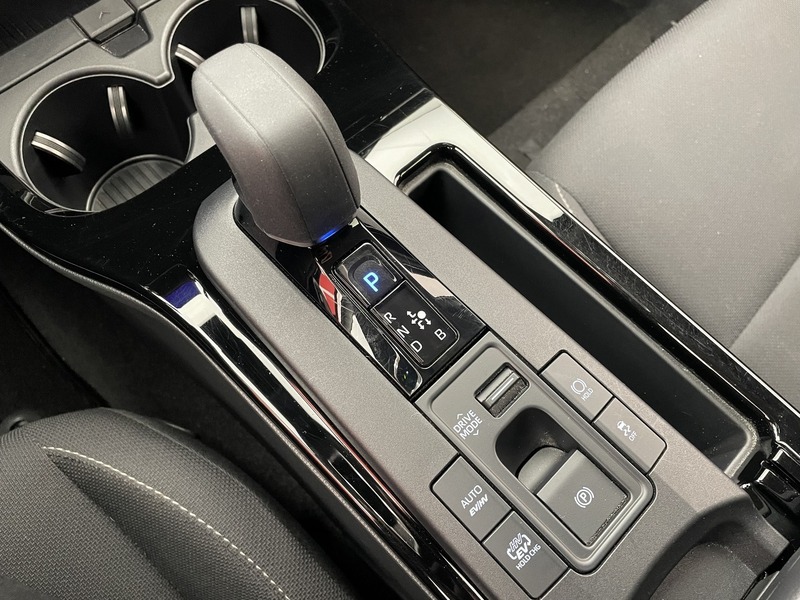 Toyota Prius Plug-in vaihtoauto