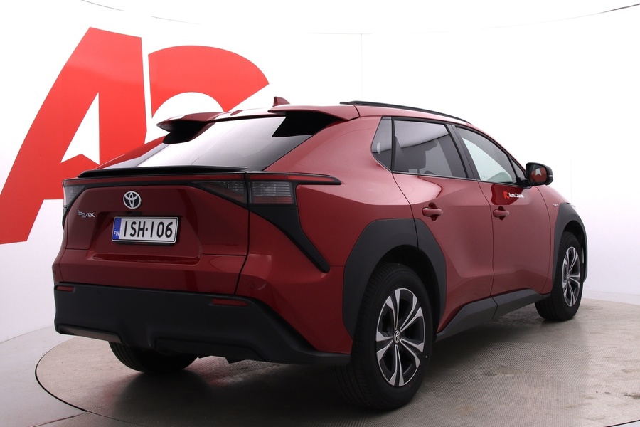 Toyota bZ4X vaihtoauto