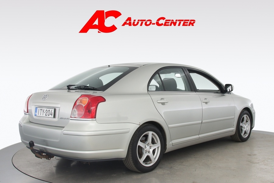 Toyota Avensis vaihtoauto