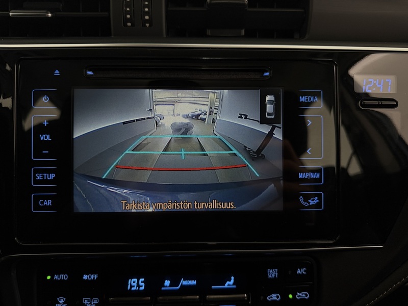 Toyota Auris vaihtoauto