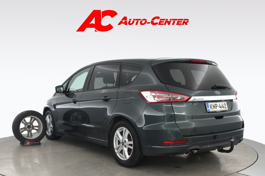 Ford S-MAX vaihtoauto
