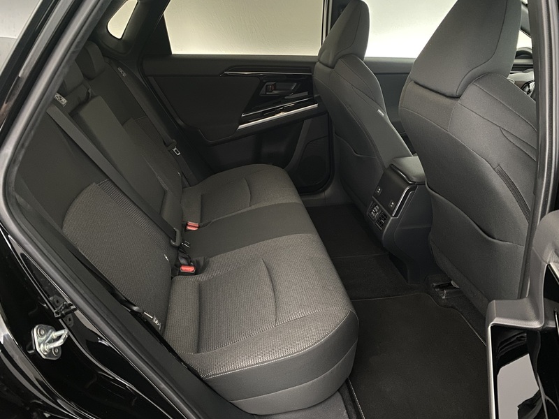 Toyota bZ4X vaihtoauto