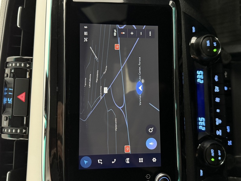 Toyota Hilux vaihtoauto