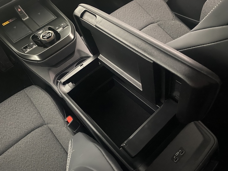 Toyota bZ4X vaihtoauto