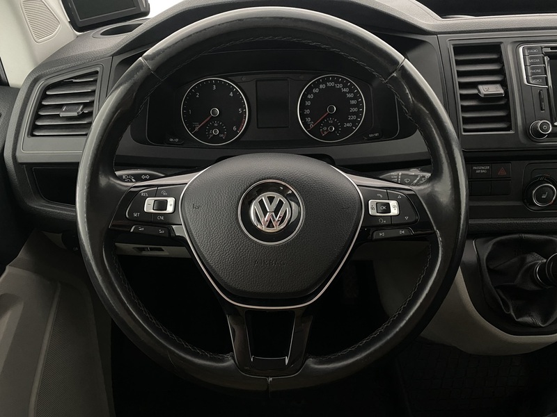 Volkswagen Caravelle vaihtoauto