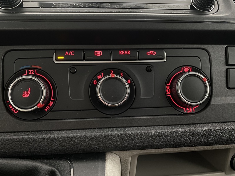 Volkswagen Caravelle vaihtoauto