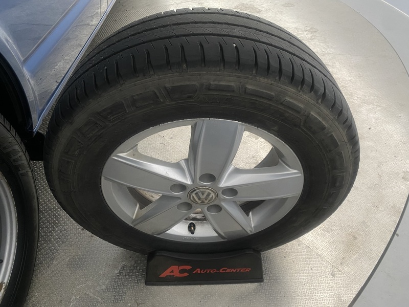 Volkswagen Caravelle vaihtoauto