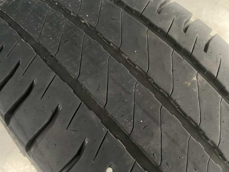 Volkswagen Caravelle vaihtoauto