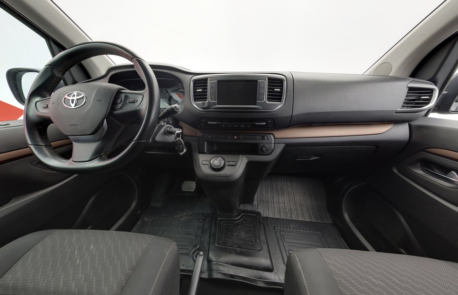 Toyota Proace Verso vaihtoauto