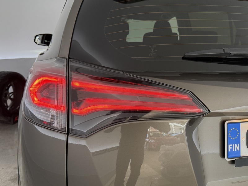 Toyota RAV4 vaihtoauto