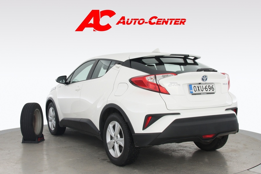 Toyota C-HR vaihtoauto