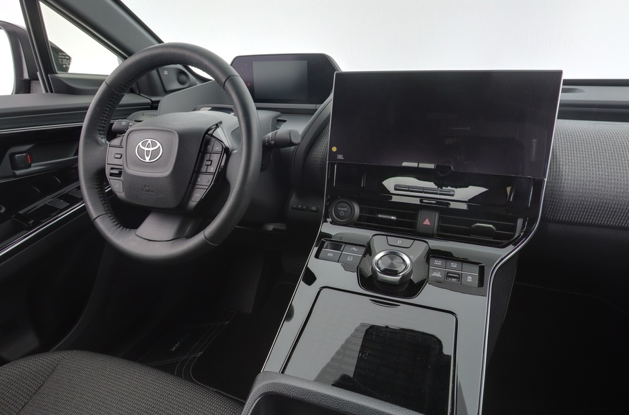 Toyota bZ4X vaihtoauto