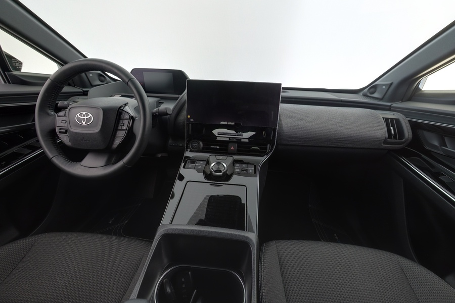 Toyota bZ4X vaihtoauto