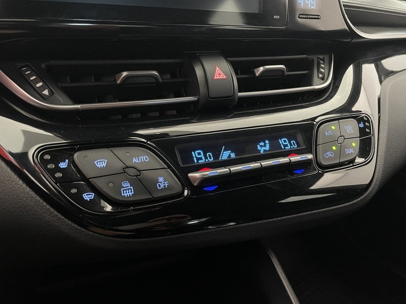 Toyota C-HR vaihtoauto