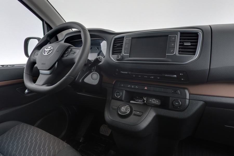 Toyota Proace Verso vaihtoauto