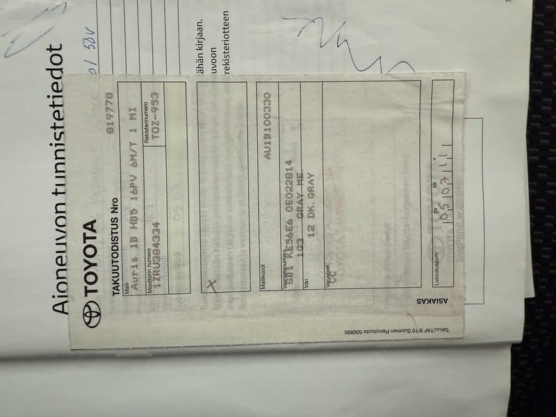 Toyota Auris vaihtoauto