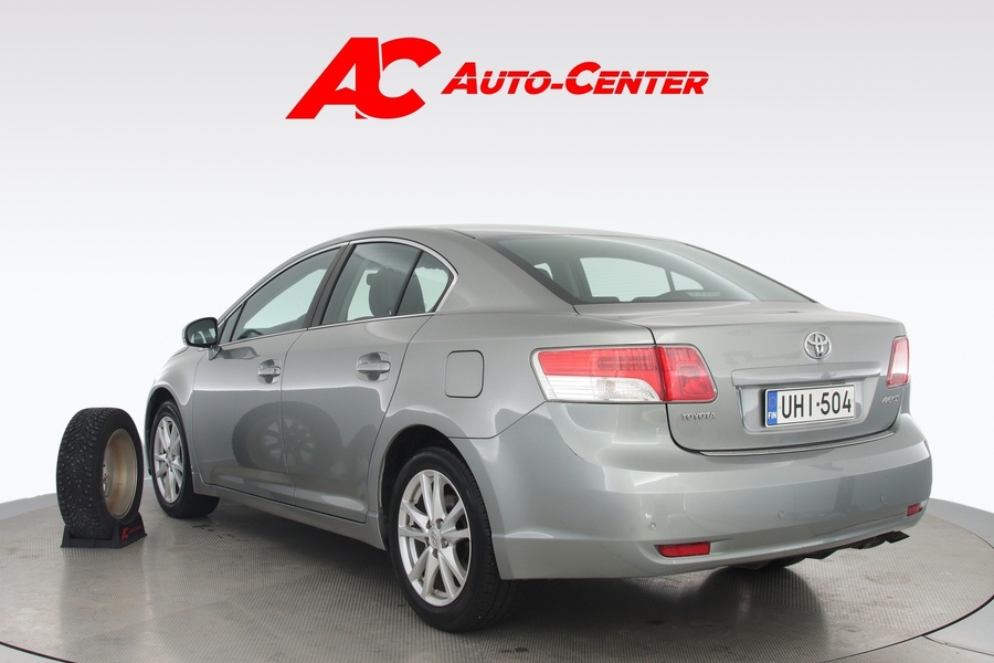 Toyota Avensis vaihtoauto