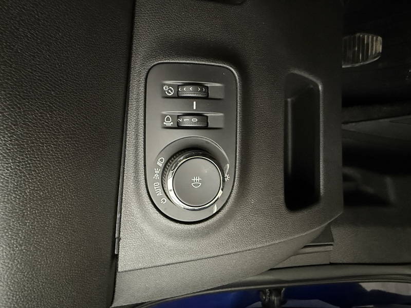 Opel Corsa vaihtoauto