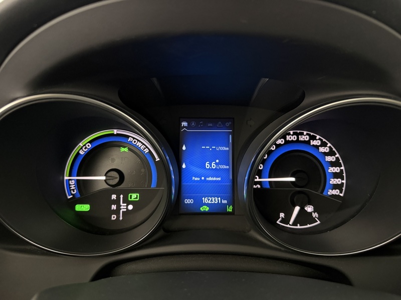 Toyota Auris vaihtoauto