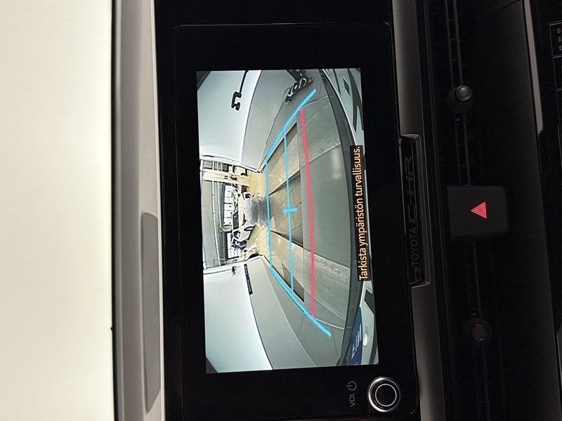 Toyota C-HR vaihtoauto