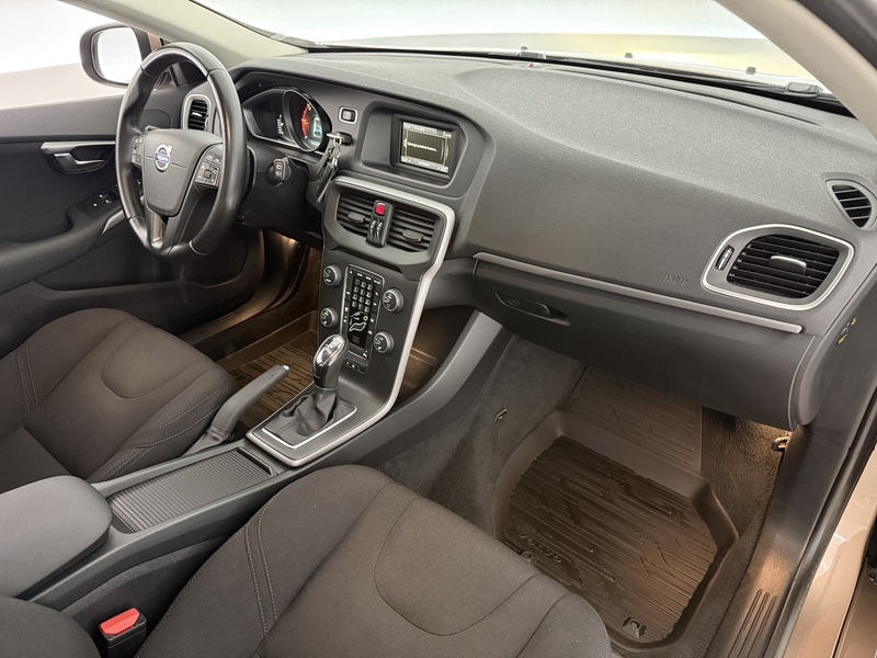 Volvo V40 vaihtoauto