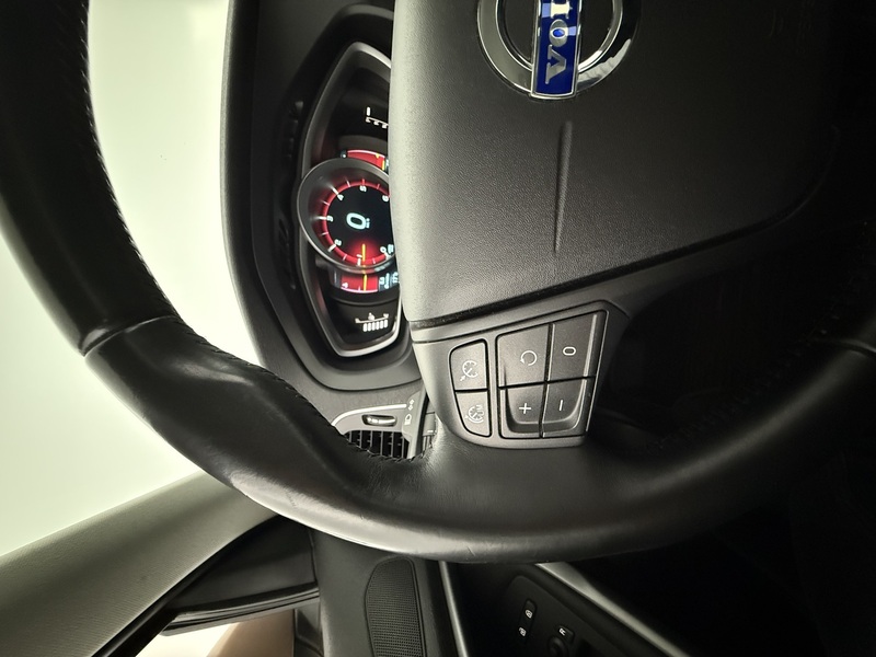 Volvo V40 vaihtoauto