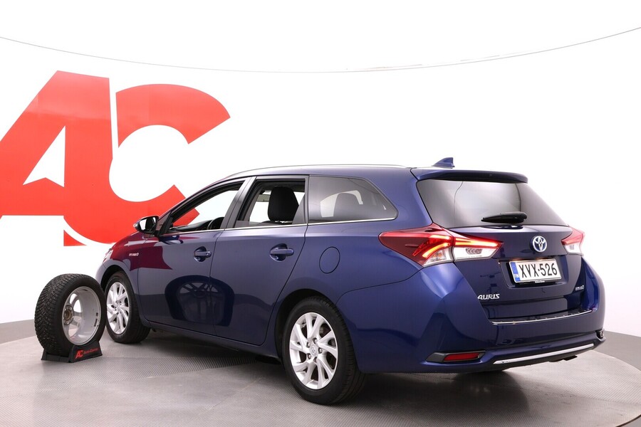 Toyota Auris vaihtoauto