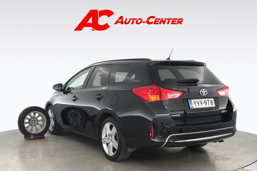 Toyota Auris vaihtoauto