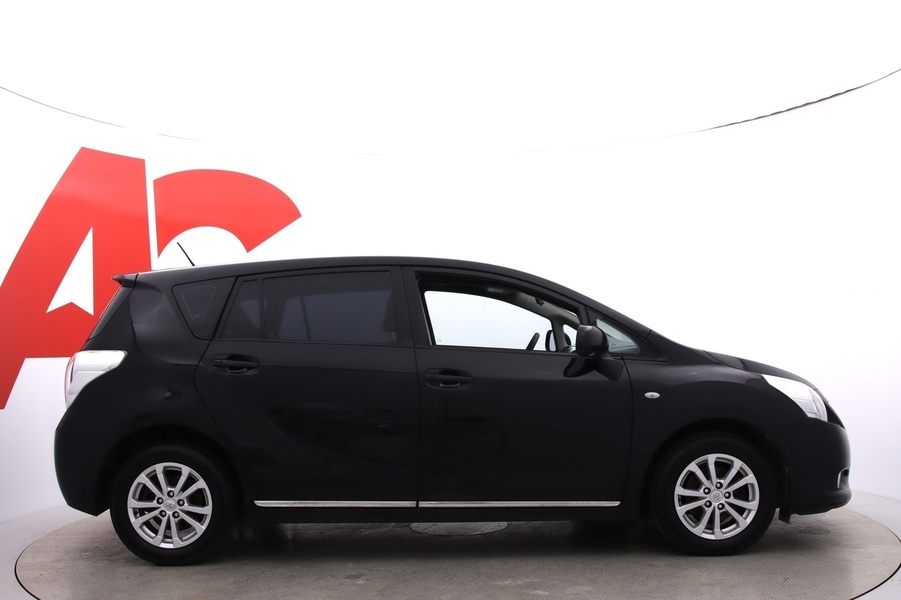 Toyota Verso vaihtoauto