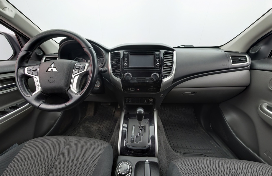 Mitsubishi L-200 vaihtoauto