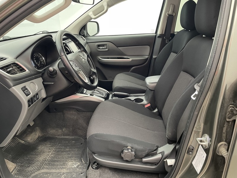 Mitsubishi L-200 vaihtoauto