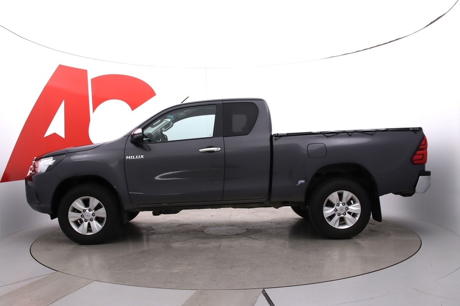 Toyota Hilux vaihtoauto