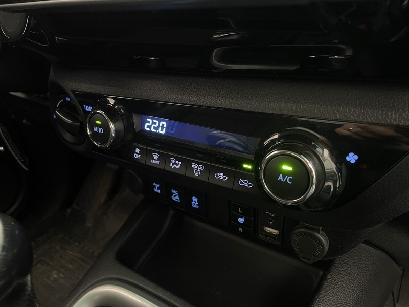 Toyota Hilux vaihtoauto