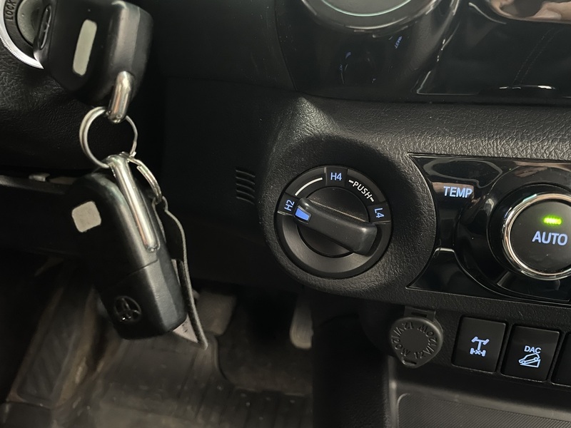 Toyota Hilux vaihtoauto