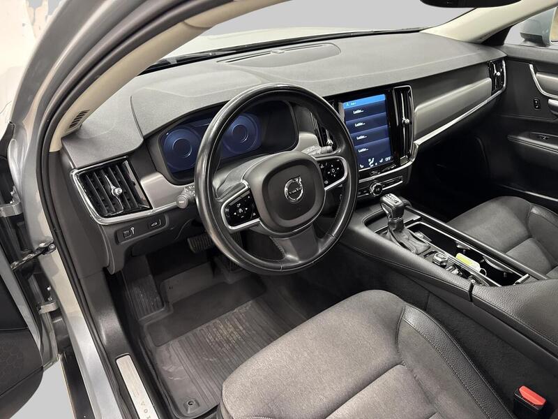 Volvo V90 Cross Country vaihtoauto