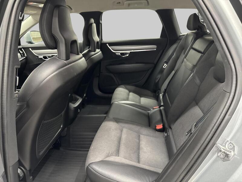 Volvo V90 Cross Country vaihtoauto