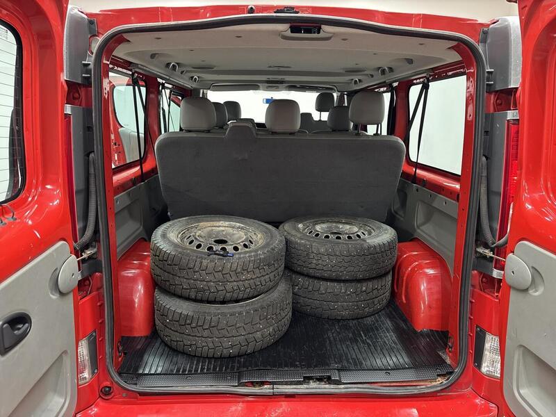 Nissan Primastar vaihtoauto