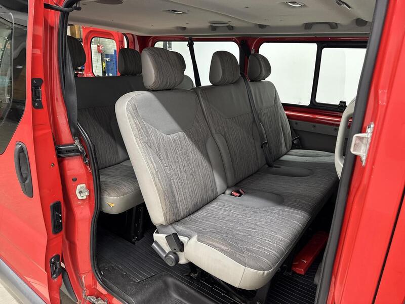 Nissan Primastar vaihtoauto