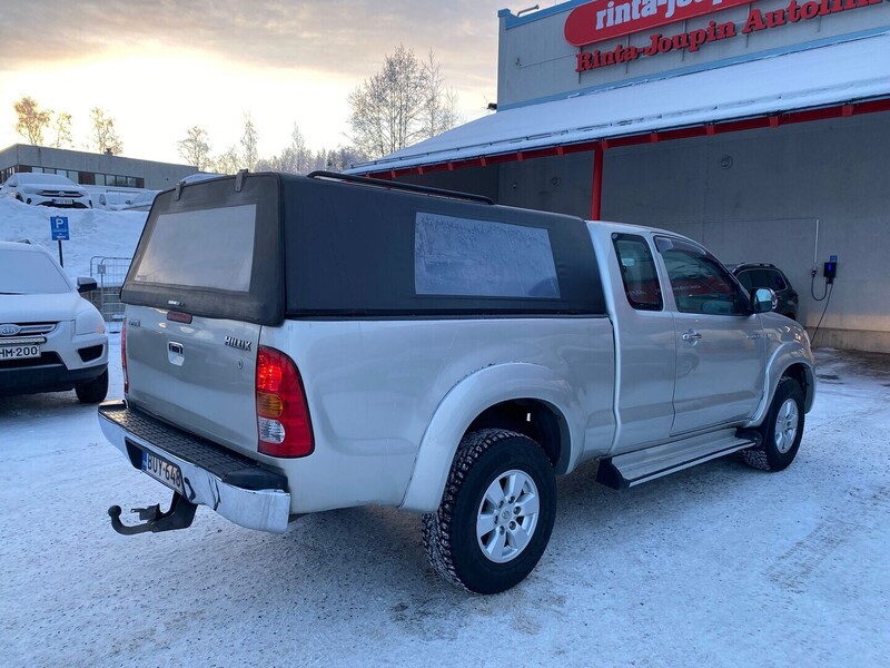 Toyota Hilux vaihtoauto