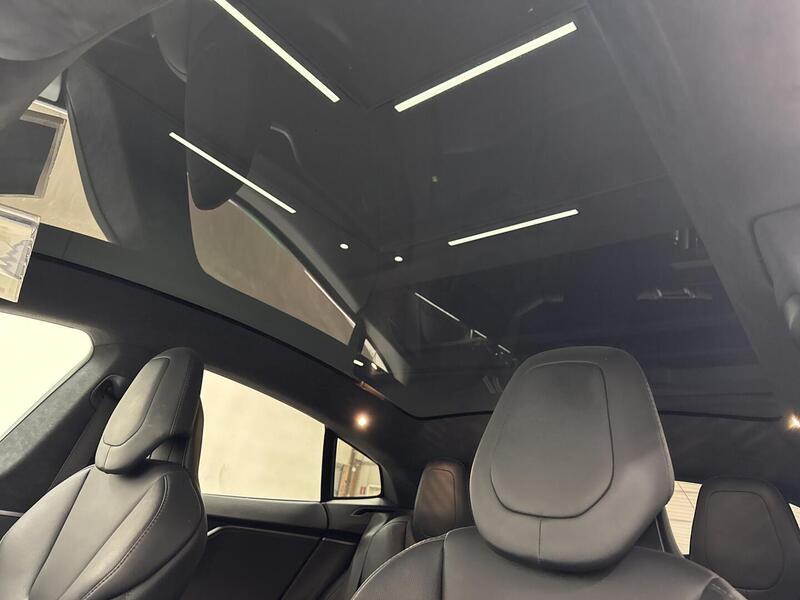 Tesla Model S vaihtoauto