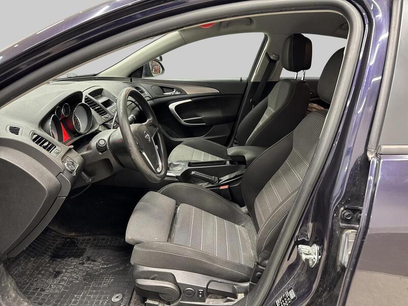 Opel Insignia vaihtoauto