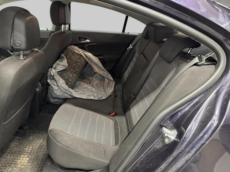 Opel Insignia vaihtoauto