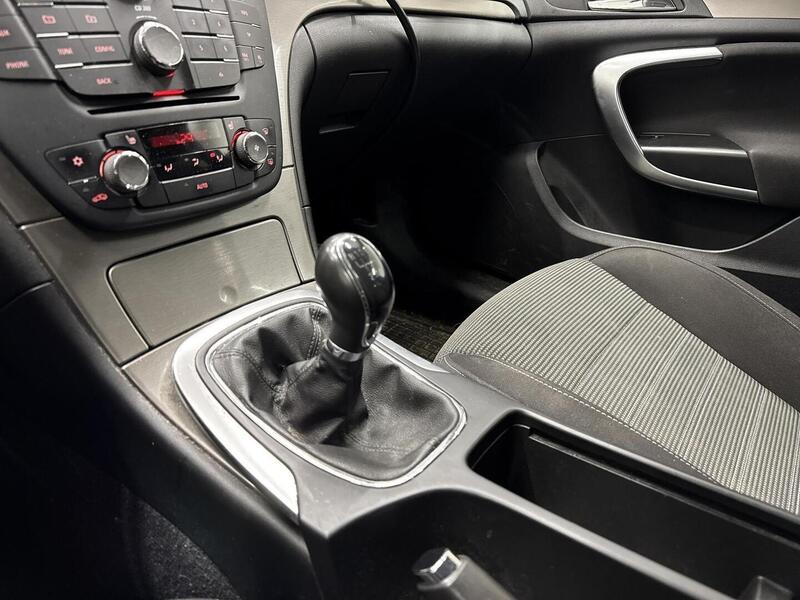 Opel Insignia vaihtoauto