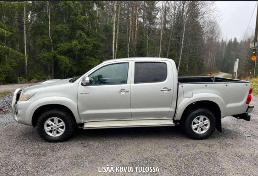 Toyota Hilux vaihtoauto