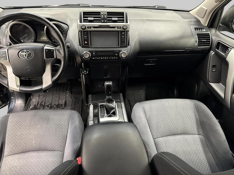 Toyota Land Cruiser vaihtoauto