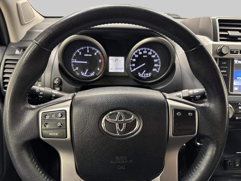 Toyota Land Cruiser vaihtoauto