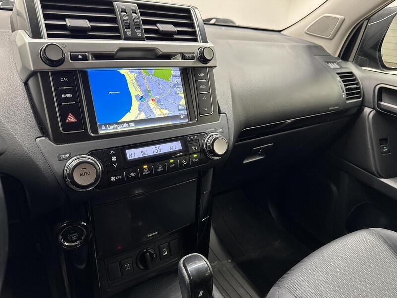 Toyota Land Cruiser vaihtoauto