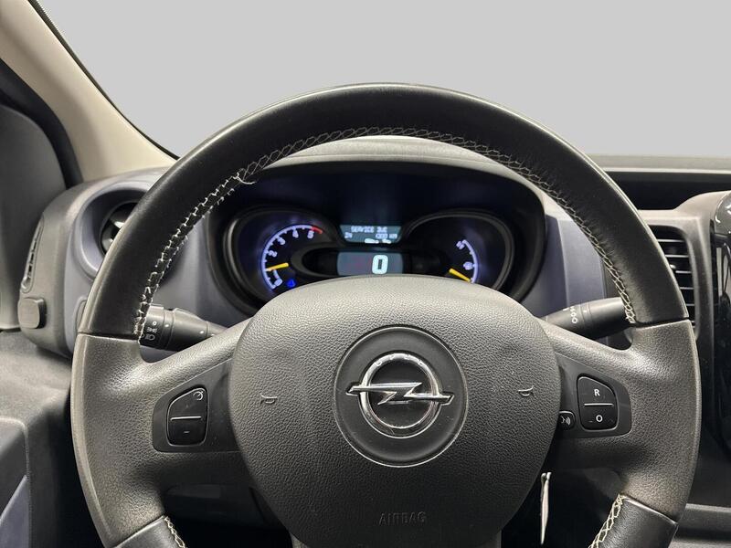 Opel Vivaro vaihtoauto