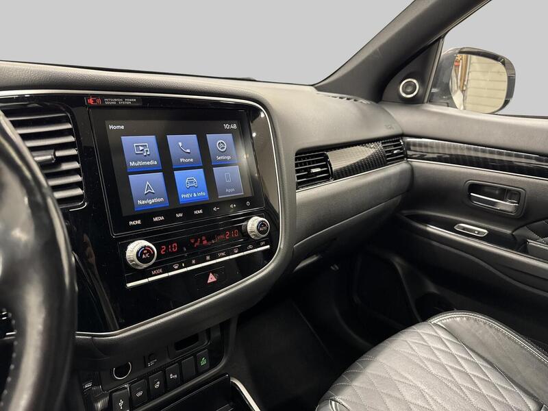 Mitsubishi Outlander PHEV vaihtoauto